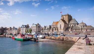 Brazilian Woman Found Dead on Normandy Rocks: Investigation Underway