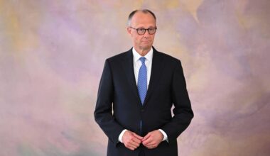 Germany's Greens demand Chancellor Merz increase aid to Ukraine