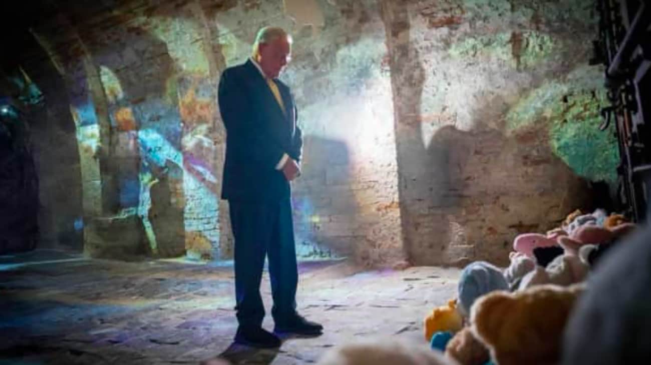 Trump's envoy Kellogg pays tribute to children killed in Russia's war