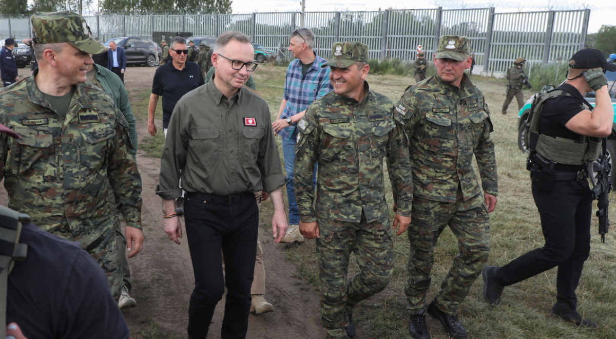 Prezydent Andrzej Duda odwiedził mundurowych na granicy polsko-białoruskiej
