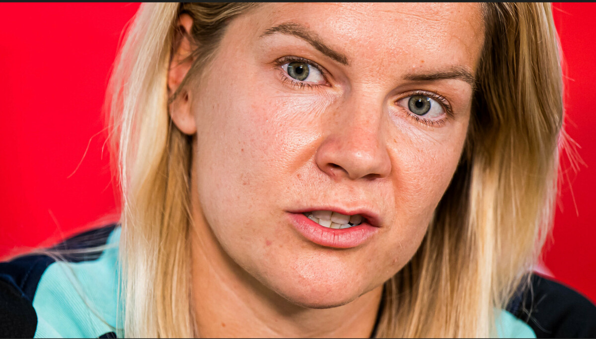 - Tror hun driter i det