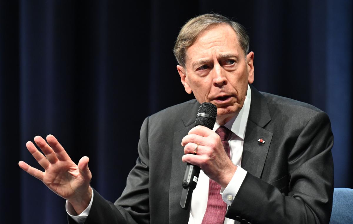 Ex-CIA-Chef David Petraeus: Putin war Geschenk für die NATO
