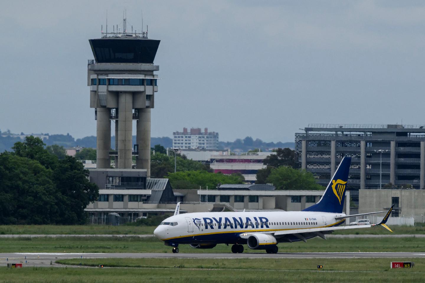 Ryanair diminue ses activités en France après l’annonce de la hausse de la fiscalité sur les billets d’avion