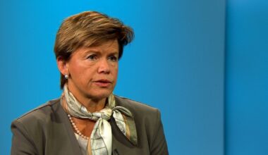 Latvian Foreign Minister Says Russian Economy 'Suffering' But Can Continue War