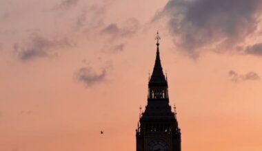 The sunset after the rain in London is so beautiful (filmed on July 26th).