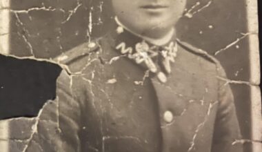 Can anyone help me identify the uniform in this photo? This is my Polish great-grandfather Józef Drozdowski.