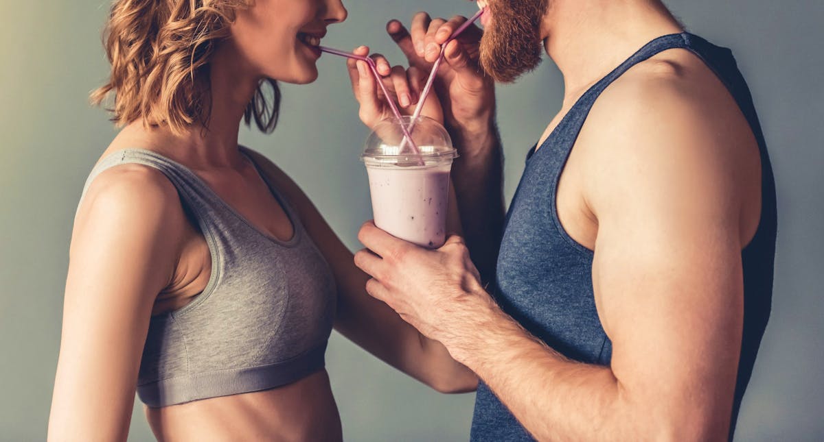 Für deine Libido braucht es Proteine. Übertreiben solltest du es aber nicht. Für deine Libido braucht es Proteine. Übertreiben solltest du es aber nicht.