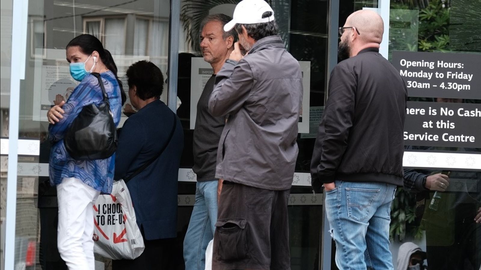 Australia’s rising jobless rate points to trade war impact