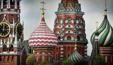 Critics Accuse Switzerland Of Hosting Russia 'War Criminals'