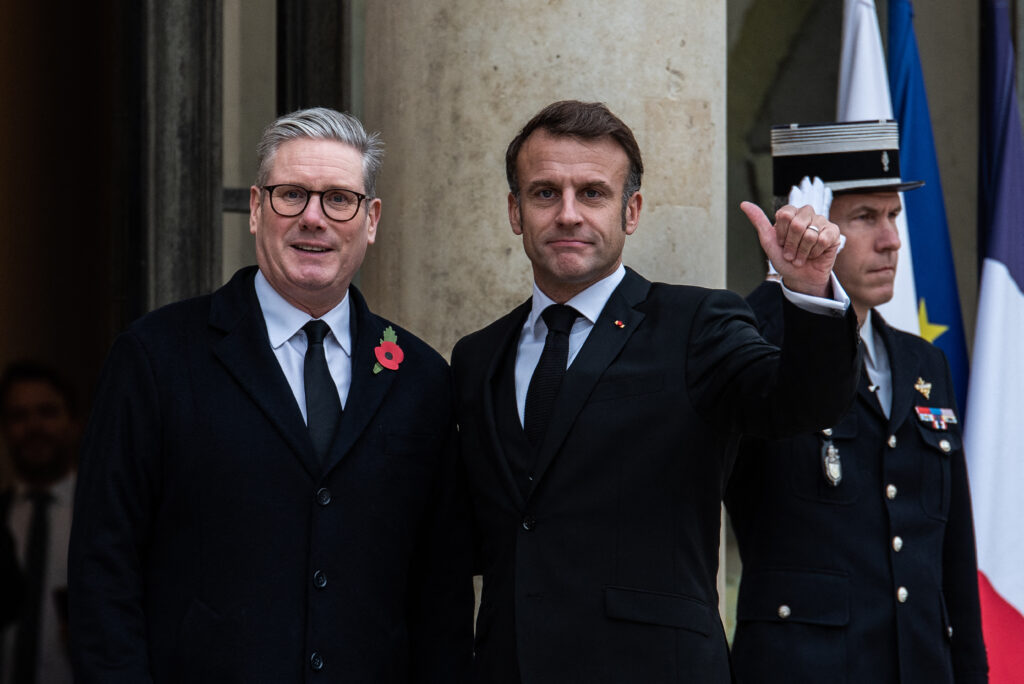 French President Emmanuel Macron receives British Prime Minister Keri Starmer at the Elysee Palace during celebrations marking the 106th anniversary of the 1918 Armistice in Paris, France, on November 11, 2024. (Photo by Andrea Savorani Neri/NurPhoto) (Photo by Andrea Savorani Neri / NurPhoto via AFP)