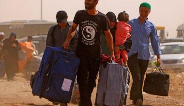 Iran tells millions of Afghans to leave or face arrest on day of deadline | Refugees News