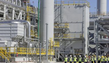American LNG reels in Asian buyers amid Trump's tariff pressure