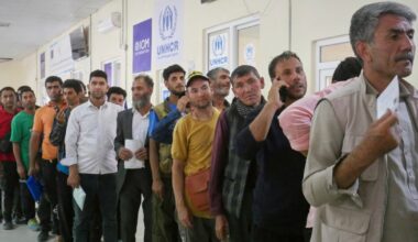 US court briefly pauses Trump’s move to end protective status for Afghans | Donald Trump News