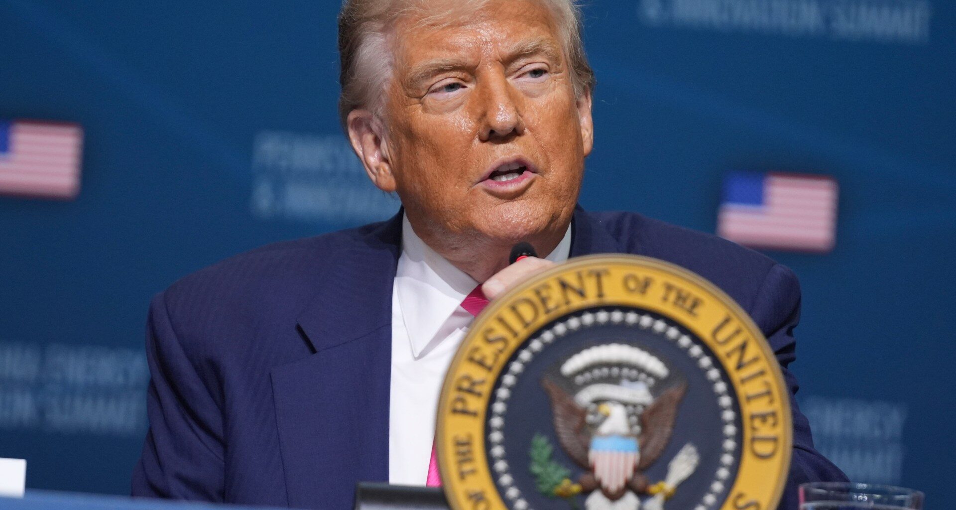 Trump announces 19 percent tariff on Indonesia | Trade War News