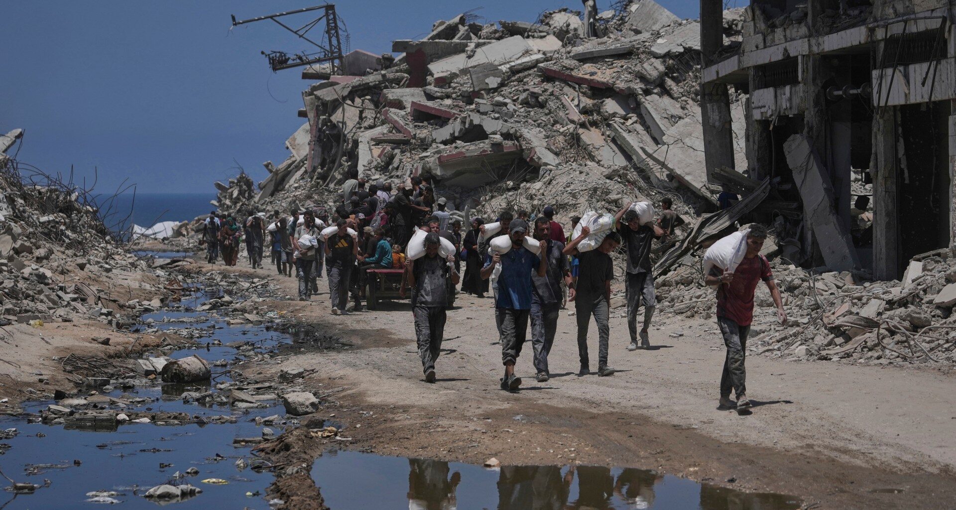 AFP calls on Israel to allow evacuation of its journalists from Gaza | Gaza News