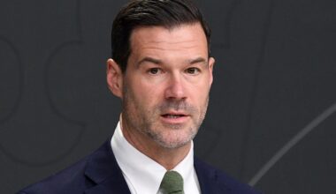 V vill förhöra Johan Forsell om anhörigs ”bristande vandel”