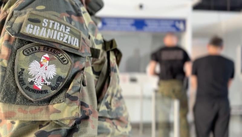 Border Guard: 40 foreigners deported by plane today
