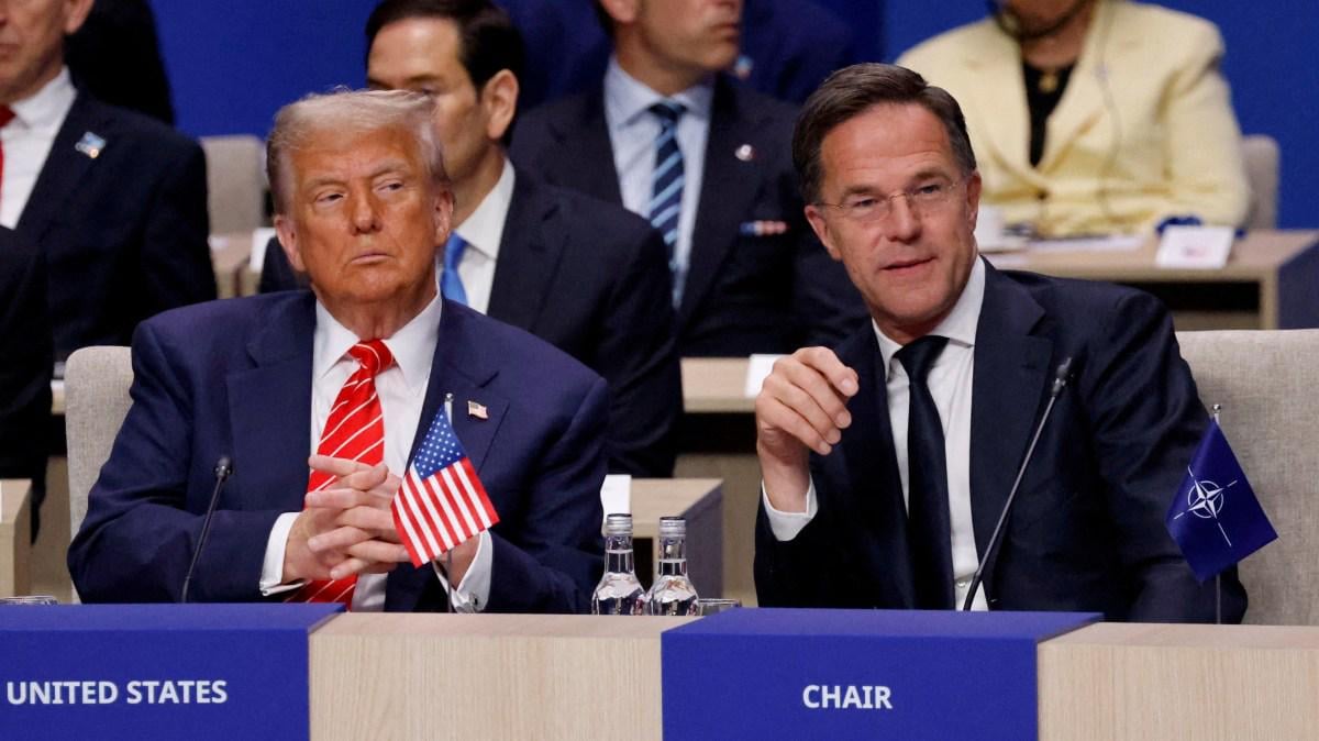 Trump sends Patriots to Ukraine and threatens Putin with 100% tariffs