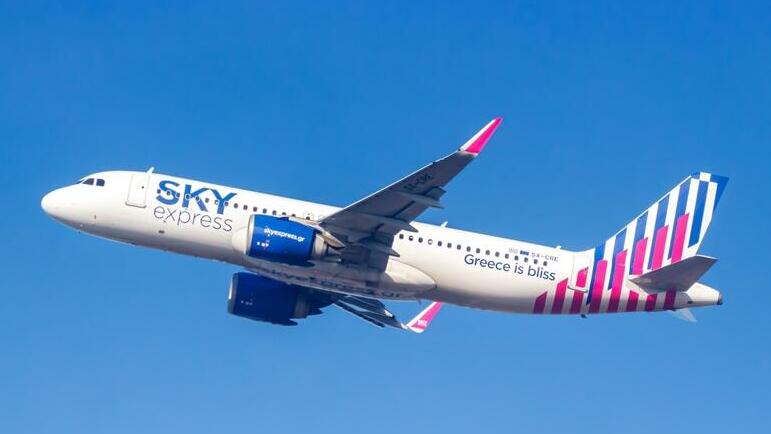 מטוס איירבוס A320neo של חברת סקיי אקספרס