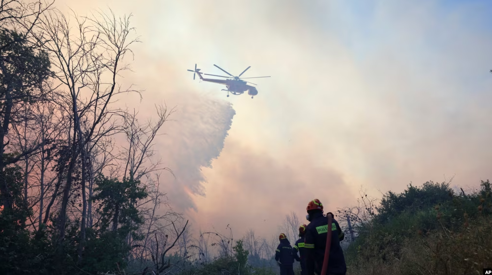 Greece receives EU aid to fight devastating wildfires