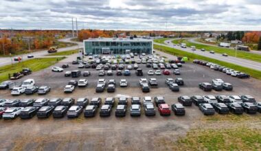 New car sales tumble in Canada as trade war bites, new data shows - National