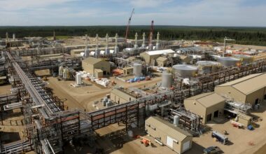 Major Canadian Oil Site Vents Most Gas Since 2021 Due to Wildfire - Energy News, Top Headlines, Commentaries, Features & Events