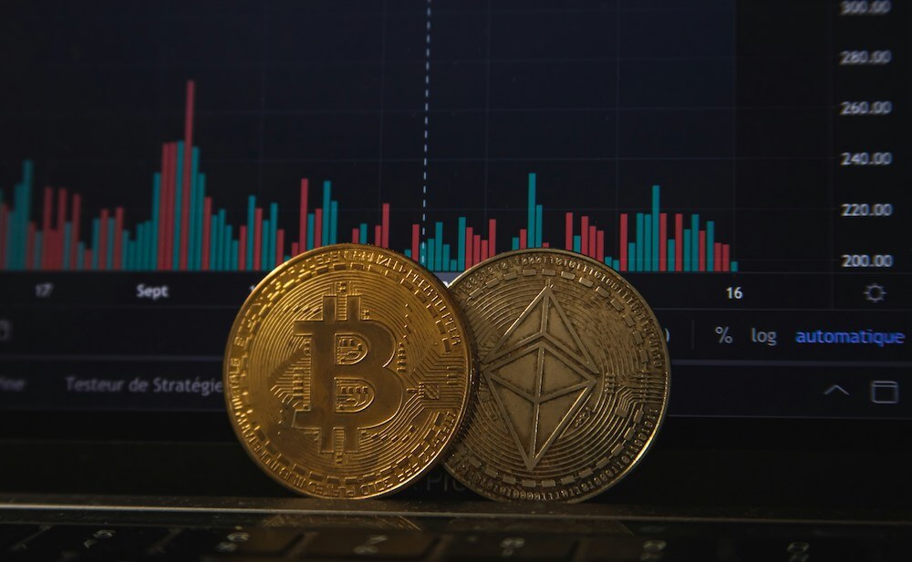 Pulte Directs GSEs to Consider Crypto as an Asset for Mortgage, But What Are the Risks?