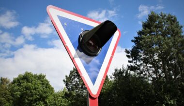 50-årig sigtes for at stjæle klokker ved seks jernbaneoverkørsler