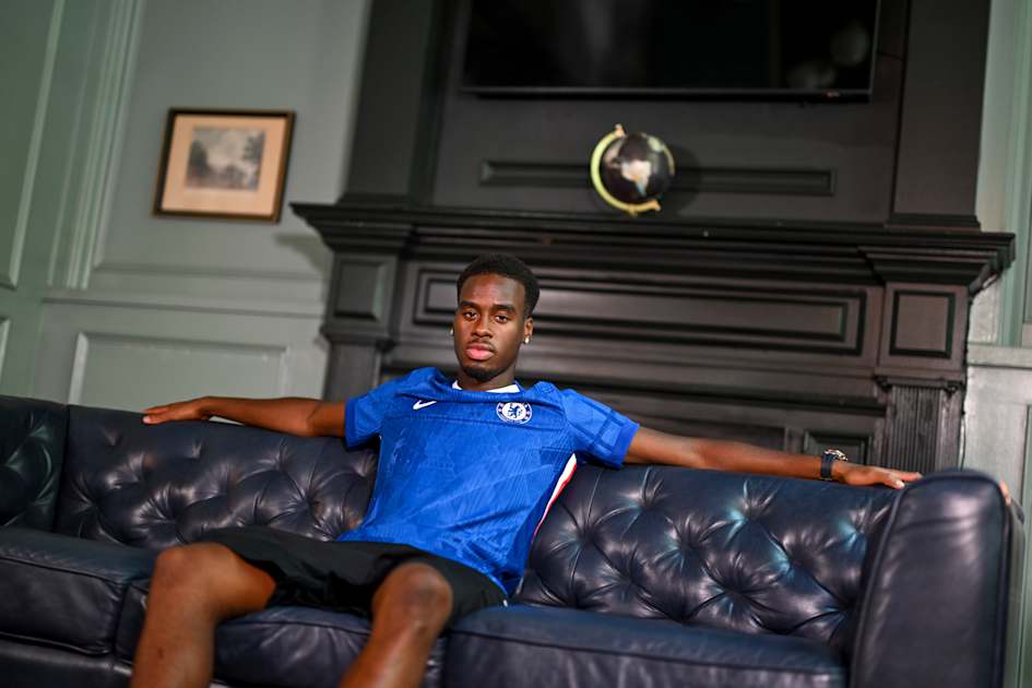 Jamie Gittens signs for Chelsea | News | Official Site