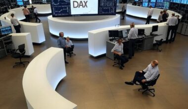 European Stocks Fall Broadly Amid Global Tariff Uncertainty