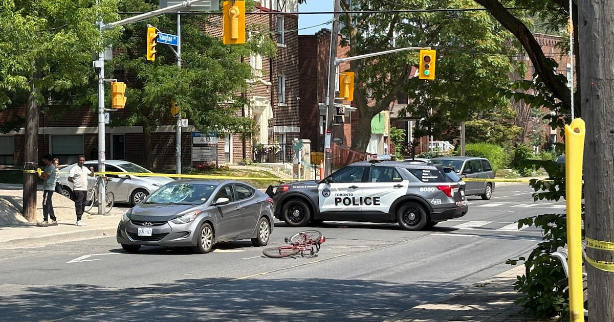 Teen cyclist struck by vehicle in midtown Toronto