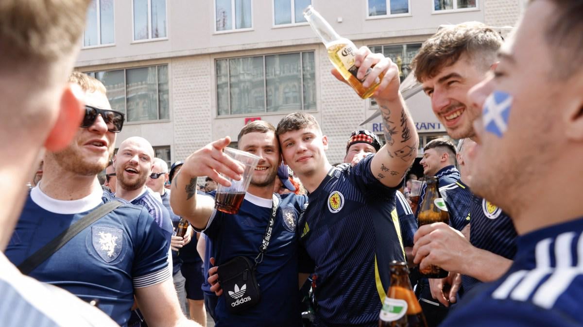 Football alcohol ban to be lifted after 44 years
