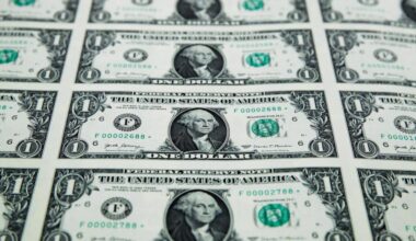 US economy rebounds a surprisingly strong 3% in the second quarter