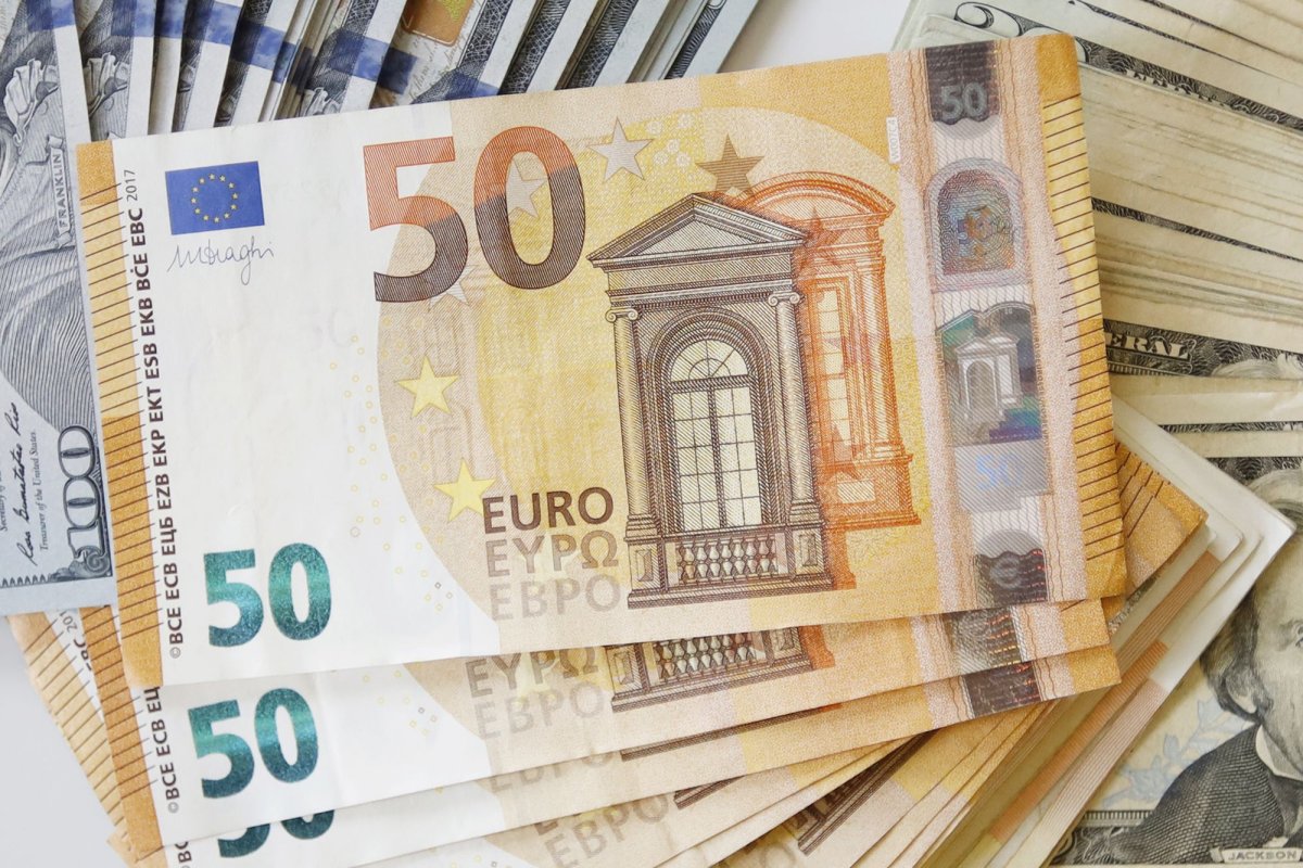 Eurozone economy weathers trade headwinds to stay in the black