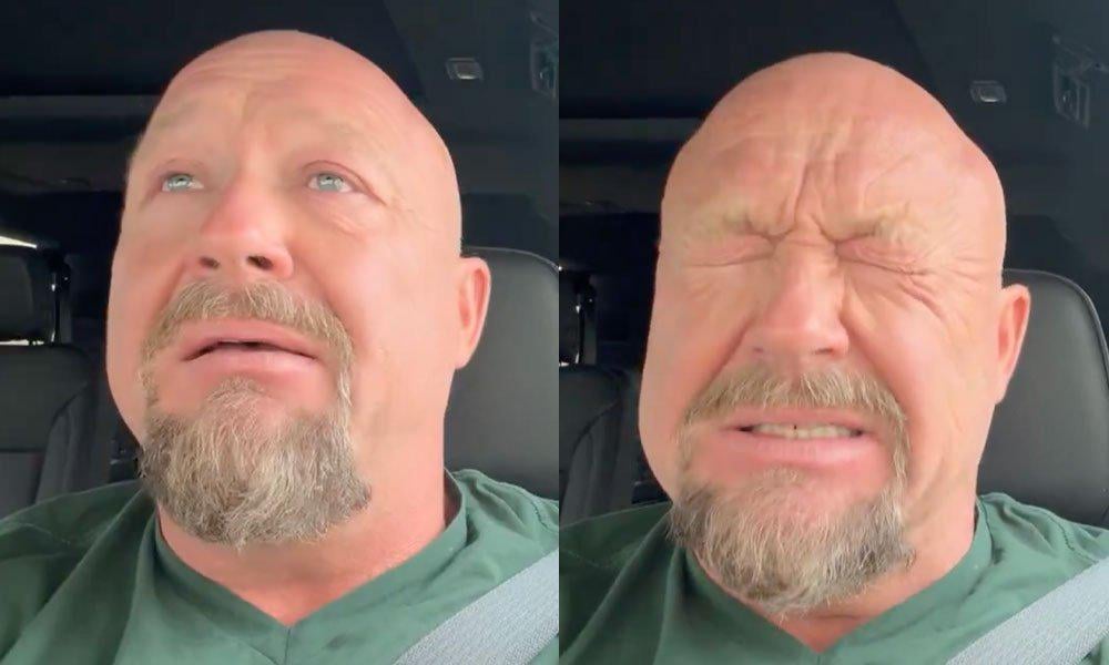 ‘I’m Gonna Puke’: Alex Jones Melts Down as He Rips Trump’s DOJ Epstein ‘Cover-Up’