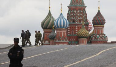 As Russia closes in on Pokrovsk, battle for key city enters its final act