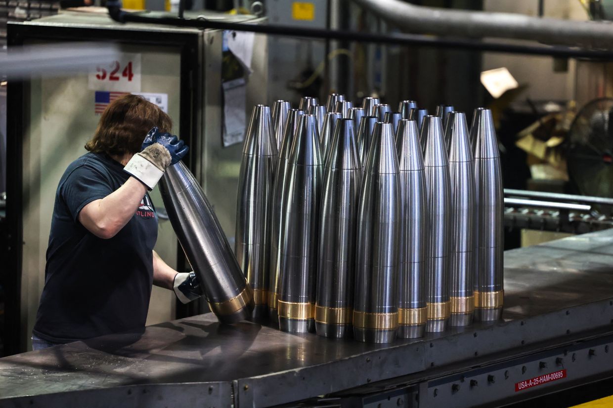 An employee handles 155 mm caliber shells after the manufacturing process at the Scranton Army Ammunition Plant (SCAAP) in Scranton, Pennsylvania, U.S. on April 16, 2024 (AFP Photo)