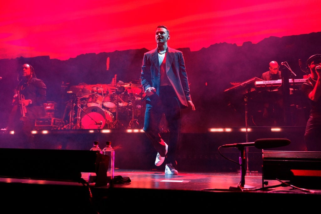 Justin Timberlake's Romania Show Leaves Fans Angry Over Barely Singing, Showing Up Late