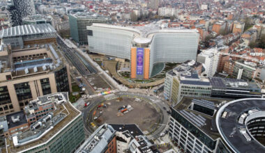 Eurozone economy expands as EU-US deal clouds outlook