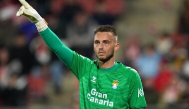 Jasper Cillessen staat plots op trainingsveld in Nederland