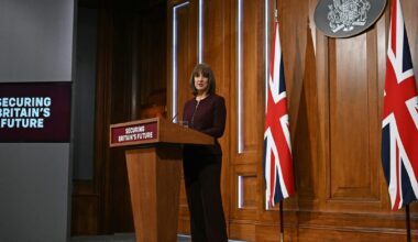 Labour MPs challenge UK fiscal watchdog after welfare debacle – POLITICO