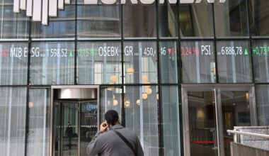 Dow soars 400 points, as investors rotate out of tech and eye Europe