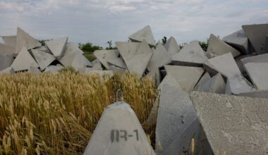 How Ukraine is revamping frontline fortifications to stem Russian advances – POLITICO