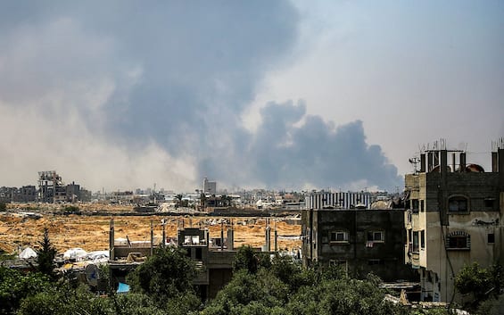 Deir al-Balah, l'ultima frontiera a Gaza. Ma 25 Paesi dicono stop