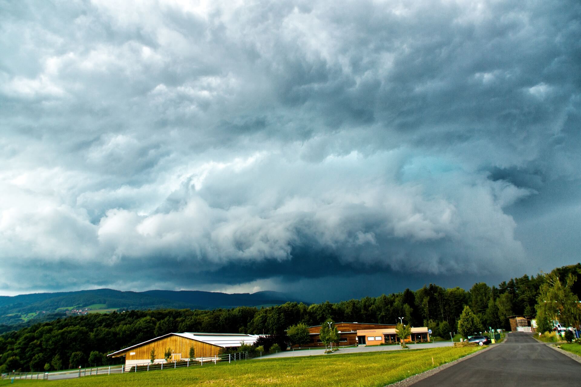 Schwere Gewitter in Sicht in Österreich, dann Abkühlung