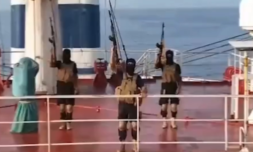 Greece deploys salvage vessel to Red Sea amid renewed Houthi threats