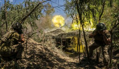 The Kyiv Independent: Over 23,000 civilians, 113 children trapped in active combat zones in Donetsk Oblast, official says