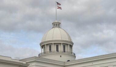 Alabama Securities Commission investigating Ponzi scheme that gave to state campaigns
