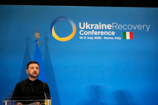 Zelenskyy calls on EU to break Hungary deadlock blocking Ukraine's membership path
