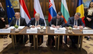 Magyarország kezdeményezésére felszólítás érkezik Brüsszelnek: Ukrajna helyett a gazdák érdekét védjék!